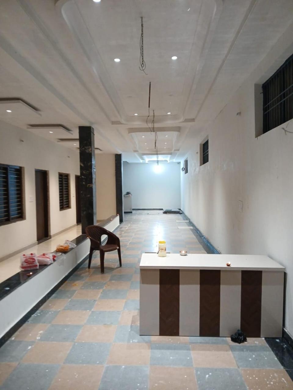 Hotel Jaipur In, Jatipura Parikrama Marg Near Mukharvind Temple Govardhan Екстериор снимка